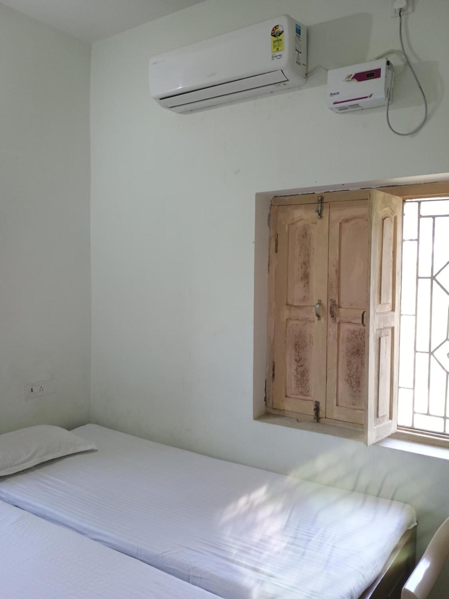 Budha Ashram Guest House Bodh Gaya Kamer foto